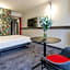 ibis Styles Puteaux Paris La Defense