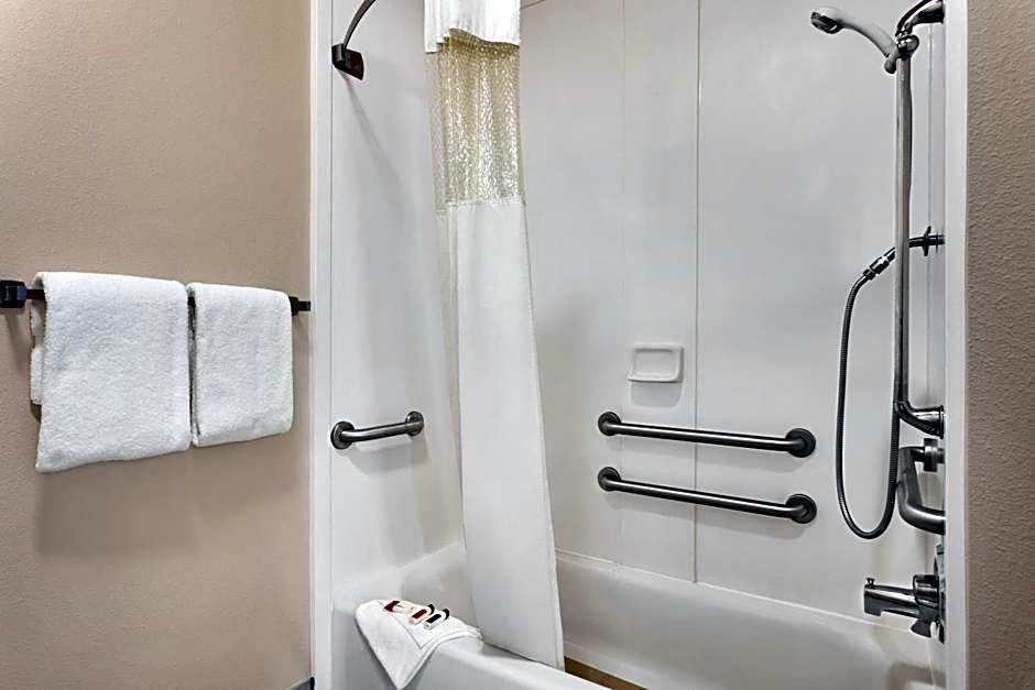 Baymont by Wyndham Ft. Leonard/Saint Robert