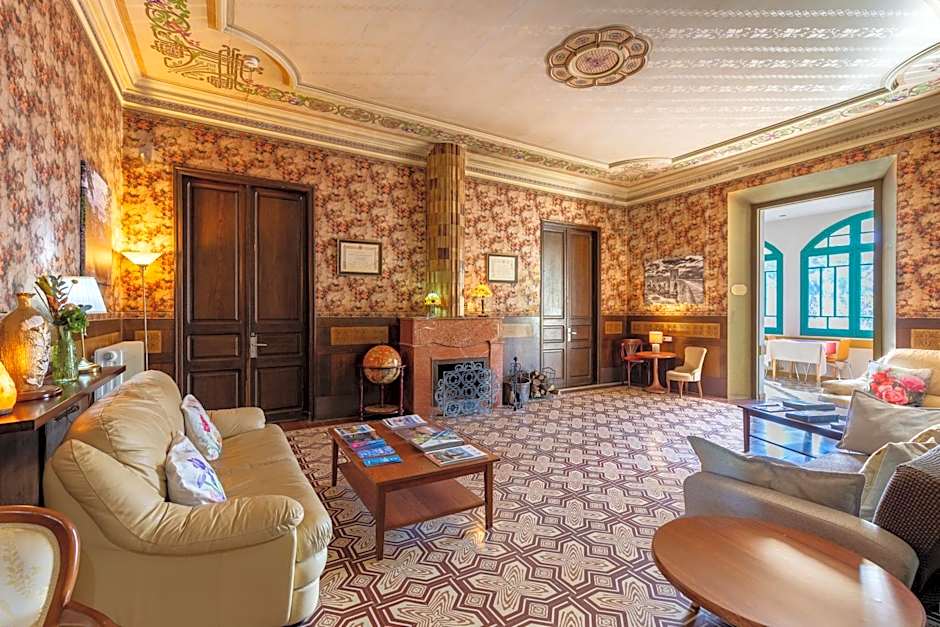 Els Jardins De La Martana