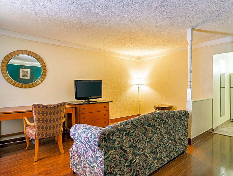 Magnuson Hotel Little Rock South