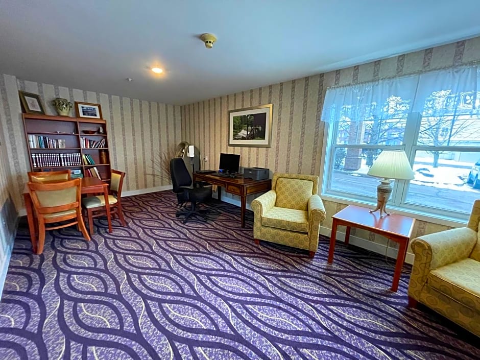 Smart Suites, Ascend Hotel Collection