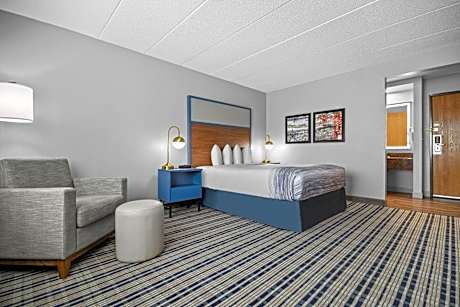 1 Queen Bed Non-Smoking