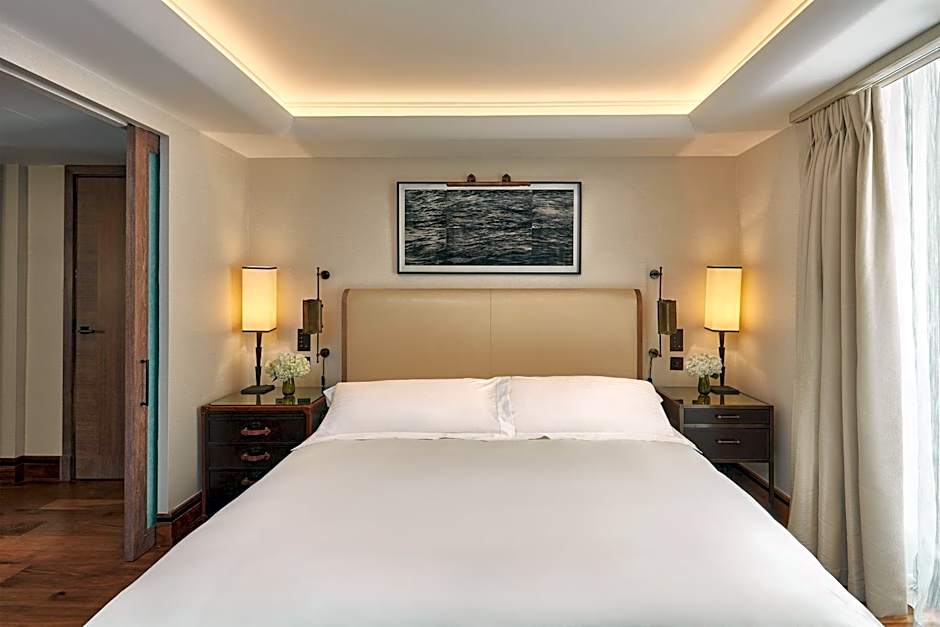 Suite — 4 fotoğraftan 1. fotoğraf