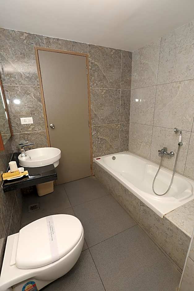Hotel Abirami Residency