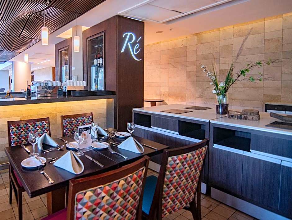Radisson Blu Plaza El Bosque Santiago