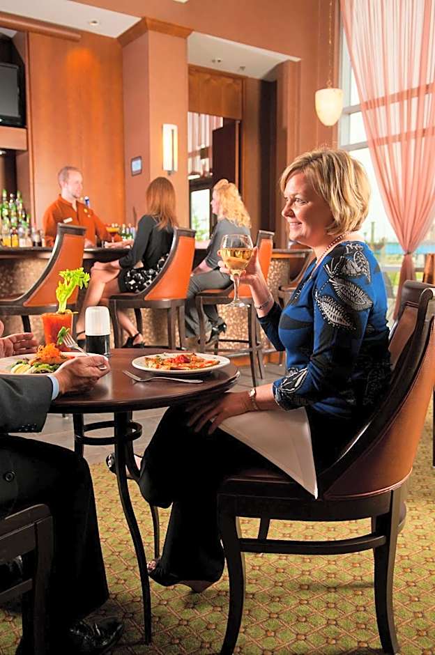 DoubleTree By Hilton Bay City Riverfront