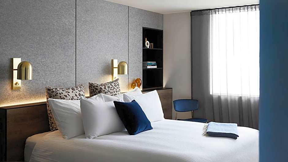 Photo 1 of 8 of Suite