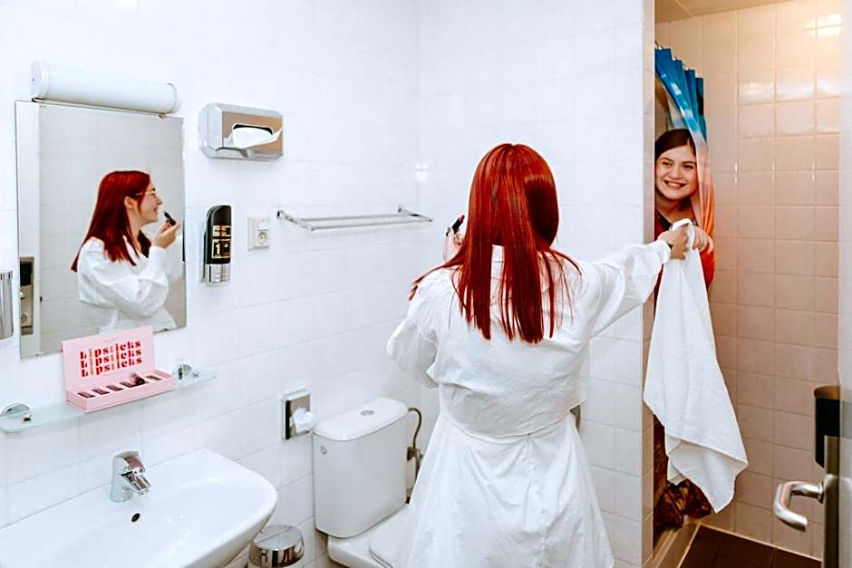 Amsterdam Teleport Hotel