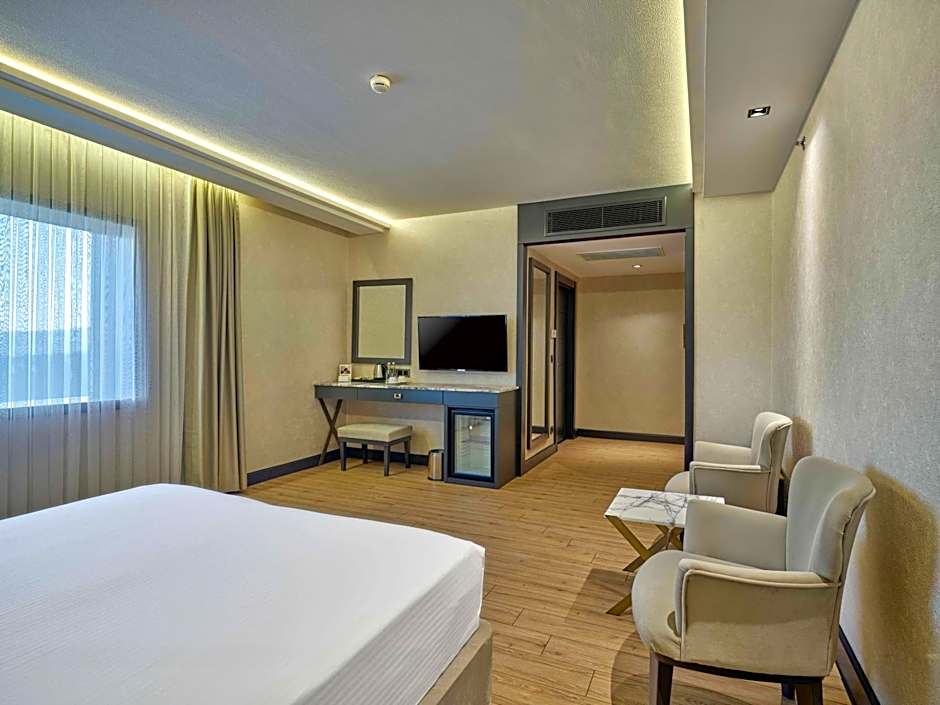 Zdjęcie 1 z 7 — Superior 1 King Bed
