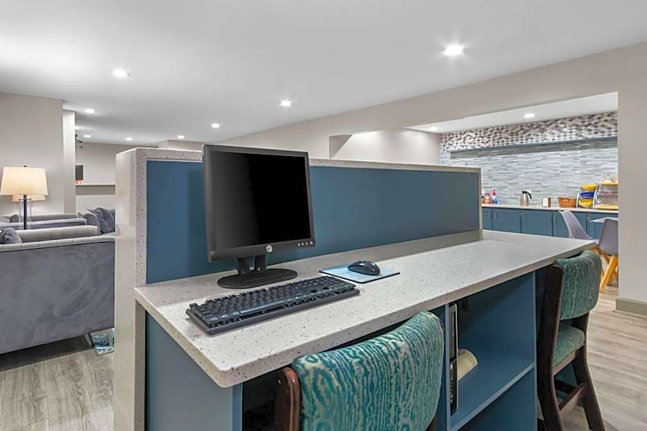 Days Inn by Wyndham Enterprise