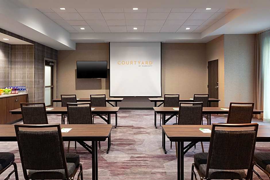 Courtyard by Marriott Winter Haven