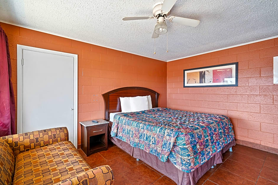 OYO Hotel Beeville -US 181