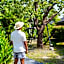 Trat Tara Boutique Hotel