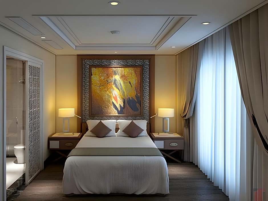 Peridot Gallery Classic Hotel