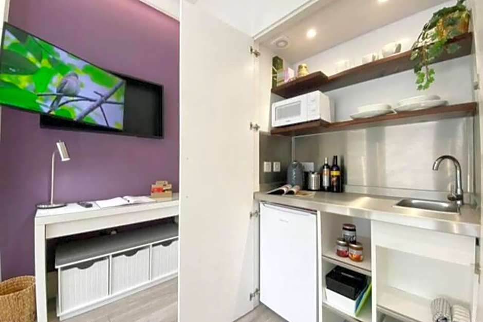 Apt 04 Seaside Serenity Chic Studio Steps to Promenade