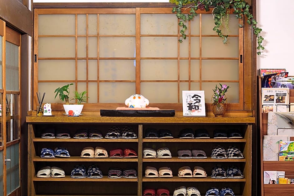 Yufuin Ryokan Okaeri