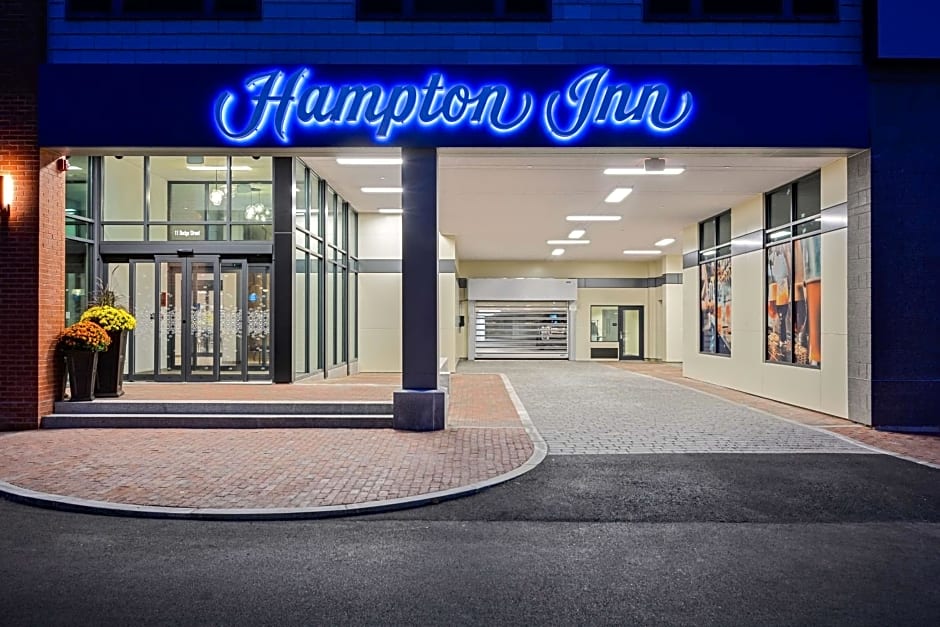 Hampton Inn Salem, Ma