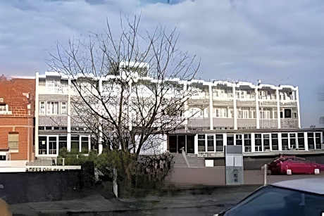 The Lincoln Hotel