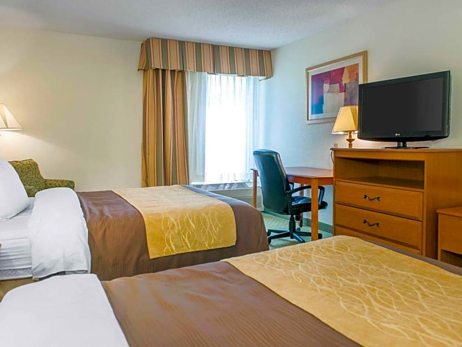 Quality Inn near Amish Country