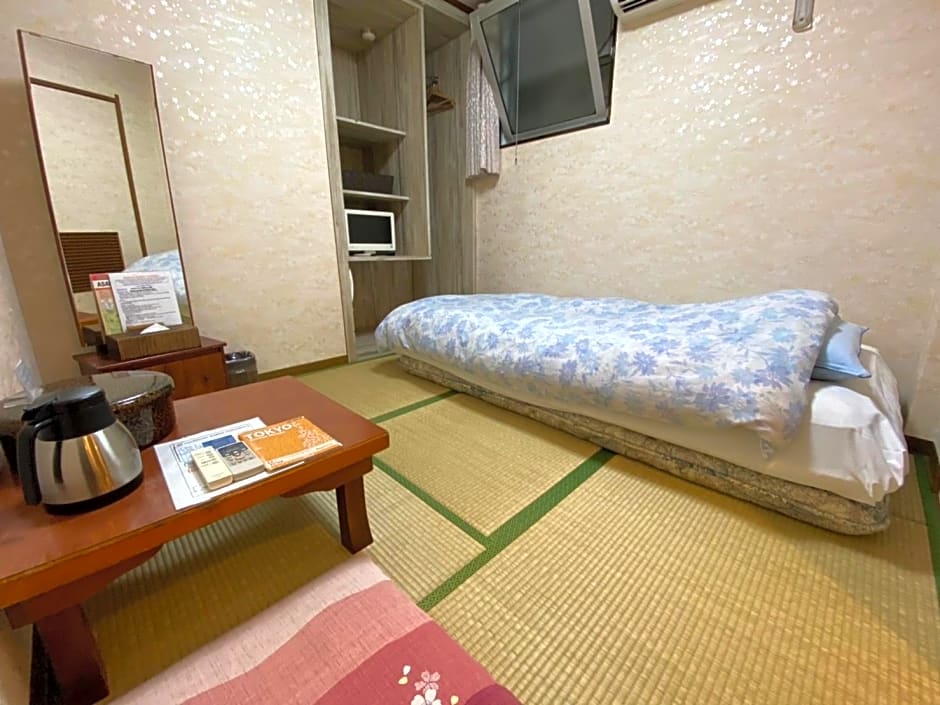 Asakusa Ryokan Toukaisou Hotel