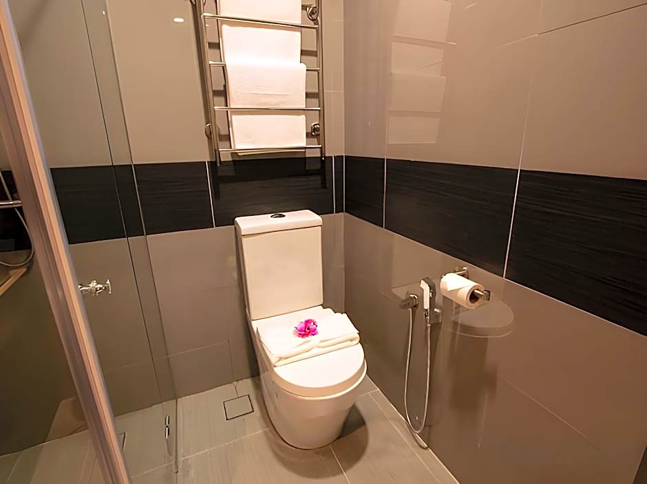 AZ Hotel and Serviced Apartments