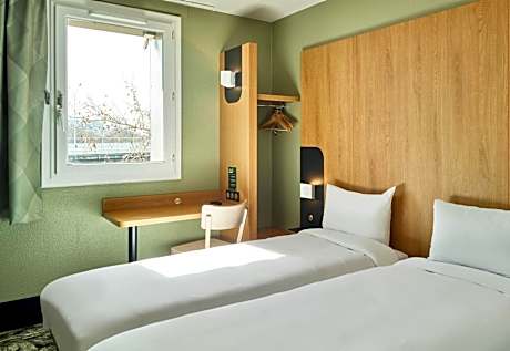 Twin Room - Non-Smoking