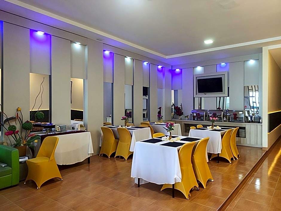 Urbanview Hotel Harapan Palopo