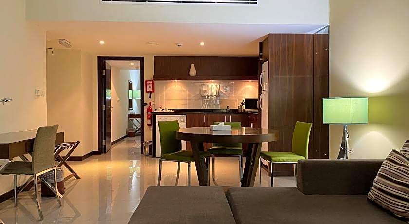 Phoenix Plaza Hotel Apartments