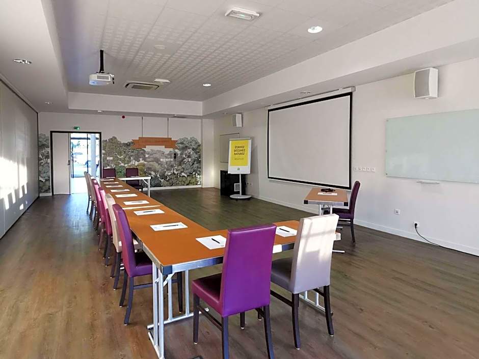Hotel Ibis Styles Montargis Arboria