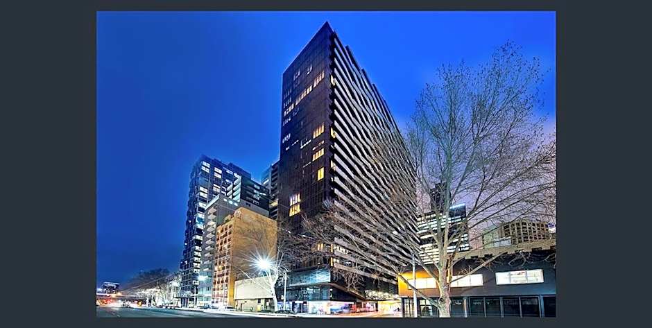 Aura on Flinders Serviced Apartments
