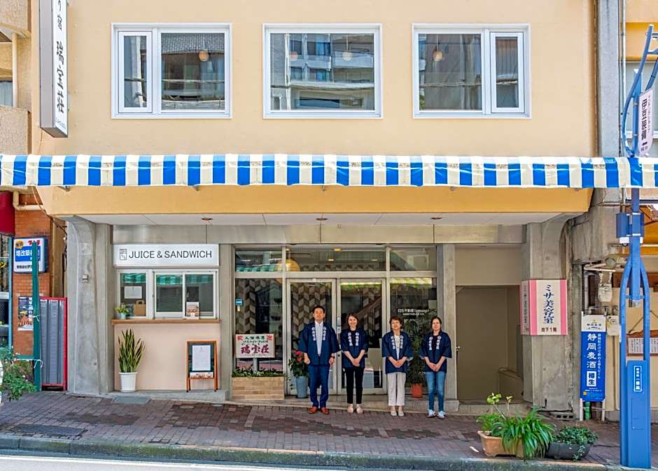 Photo 1 of 16 of 素泊まり宿　瑞宝荘