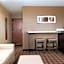 Microtel Inn & Suites by Wyndham Kenedy/Karnes City