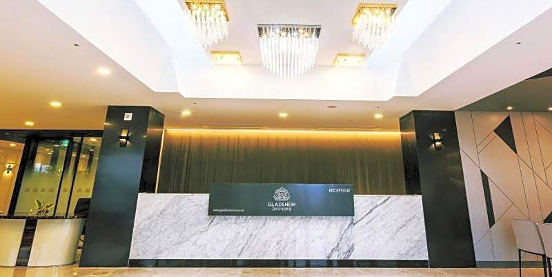 GLADSHEIM HOTEL