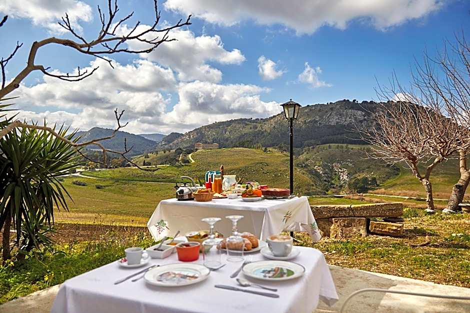 Helimos B&B with Segesta Temple view near Castellammare del Golfo