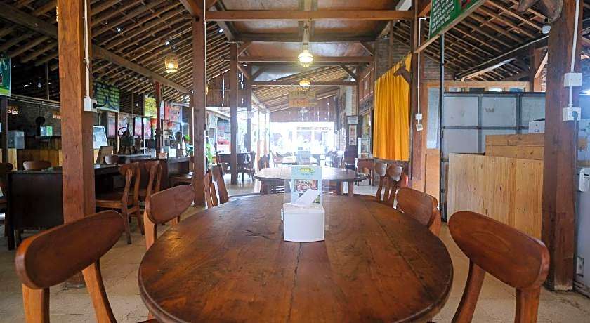 RedDoorz @ Gentan Raya by Joglomas