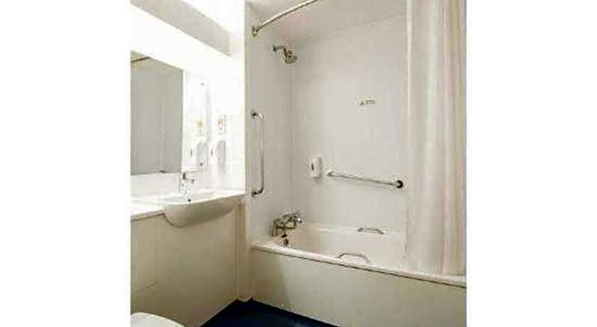 Travelodge Grantham A1