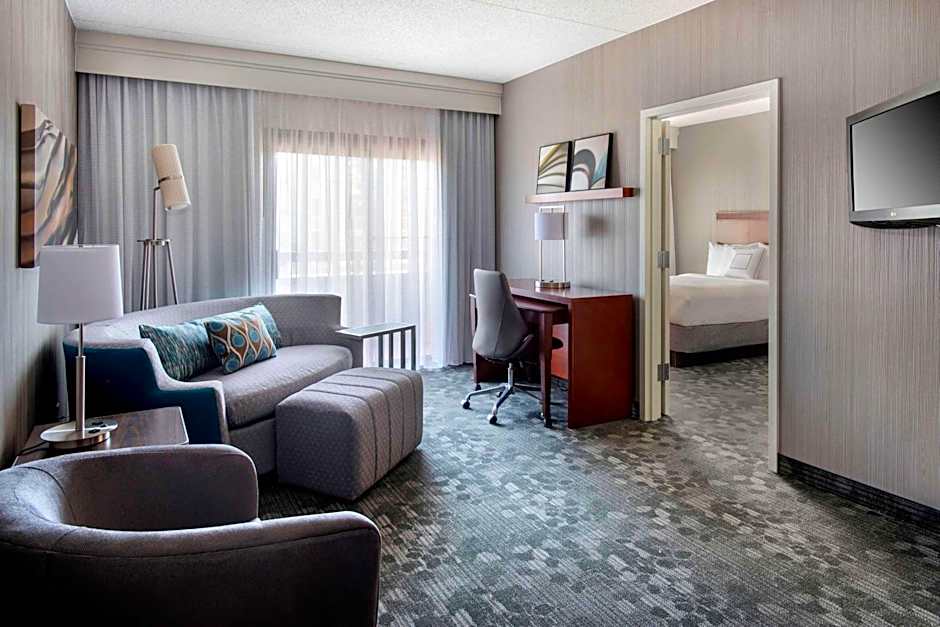 Fairfield by Marriott Inn & Suites Stoughton