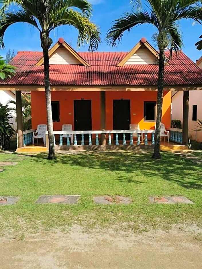 Lanta Bee Garden Bungalows
