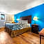 Super 8 by Wyndham Portsmouth - Norfolk
