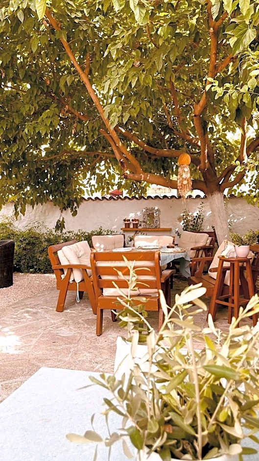 Mina Otel by Adda Alaçatı