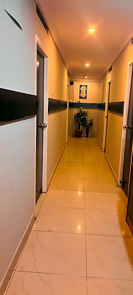Central Gate
