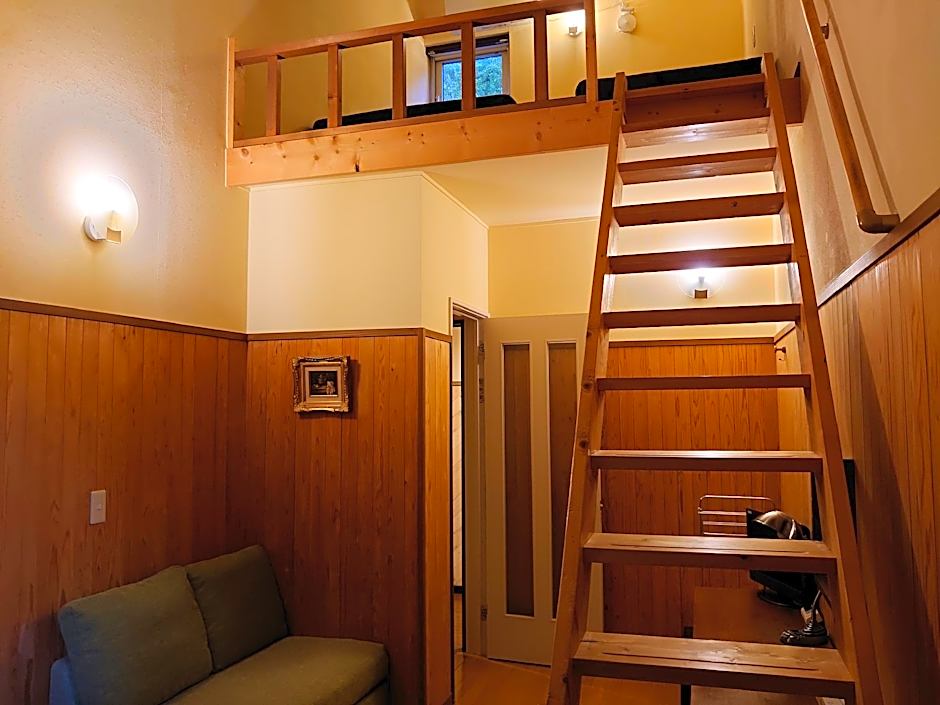 Cafe & inn That Sounds Good