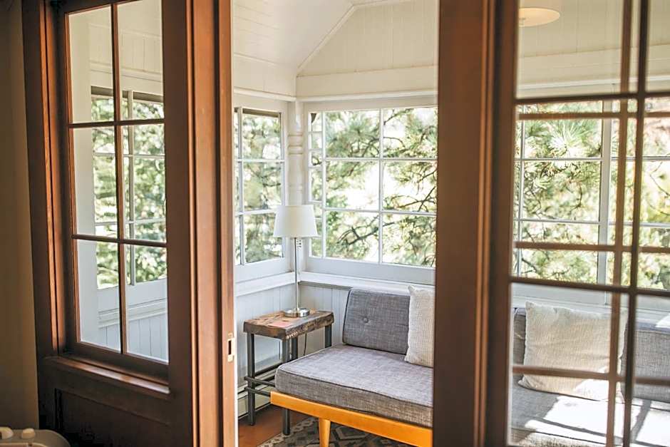 The Outlook Lodge