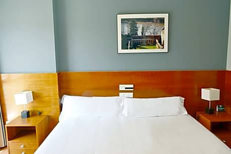 Premium King Room