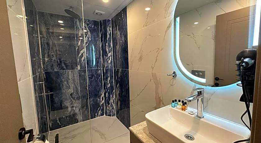 Istanblu Hotel Atasehir