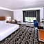 La Quinta Inn & Suites by Wyndham Houston Bush Iah South