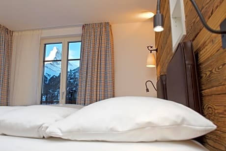 Panorama Double Room with Balcony and Matterhorn View