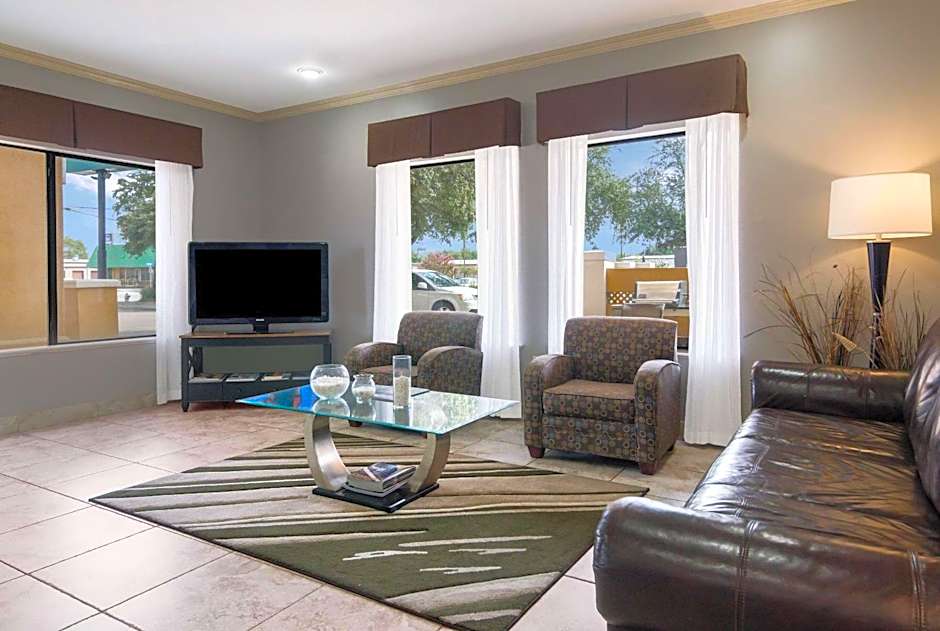 Quality Inn & Suites Granbury