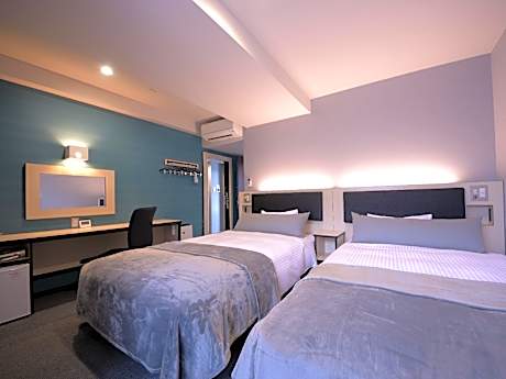 Twin Room B for 4 People