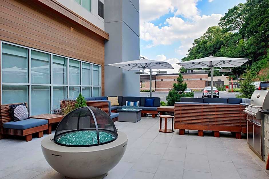 Element New York Wood Ridge